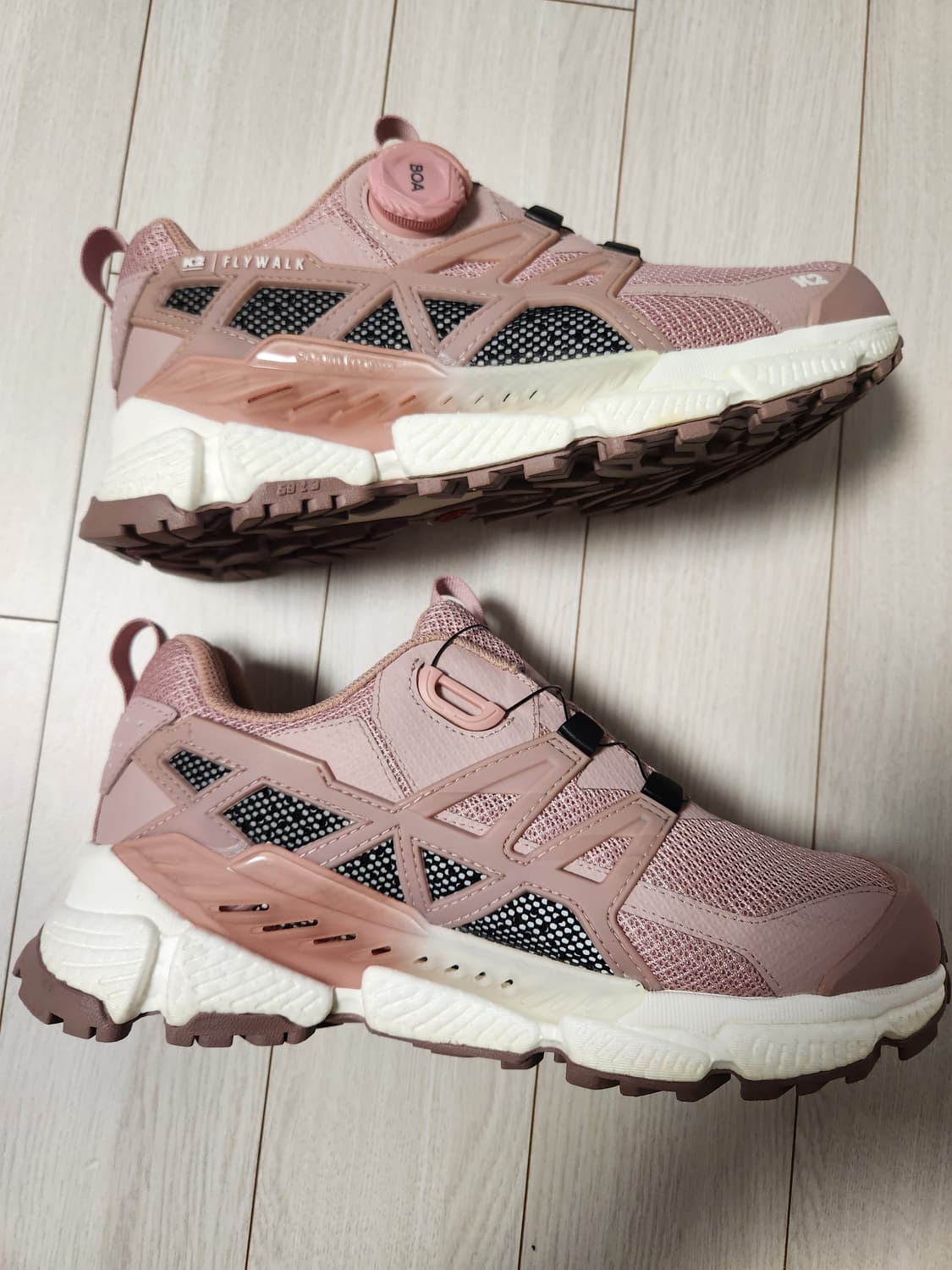 실착두어번))K2 수지 다이얼 트레킹화 폴리곤 FWF22N56 등산화 워 상품이미지5