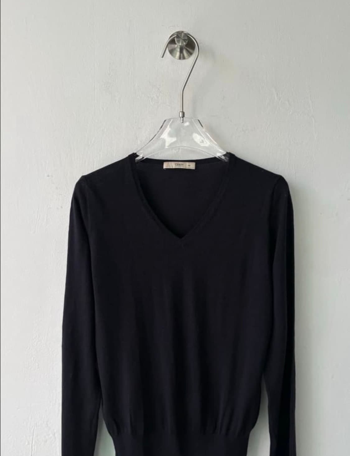 Prada 90s extra fine V-neck 상품이미지3