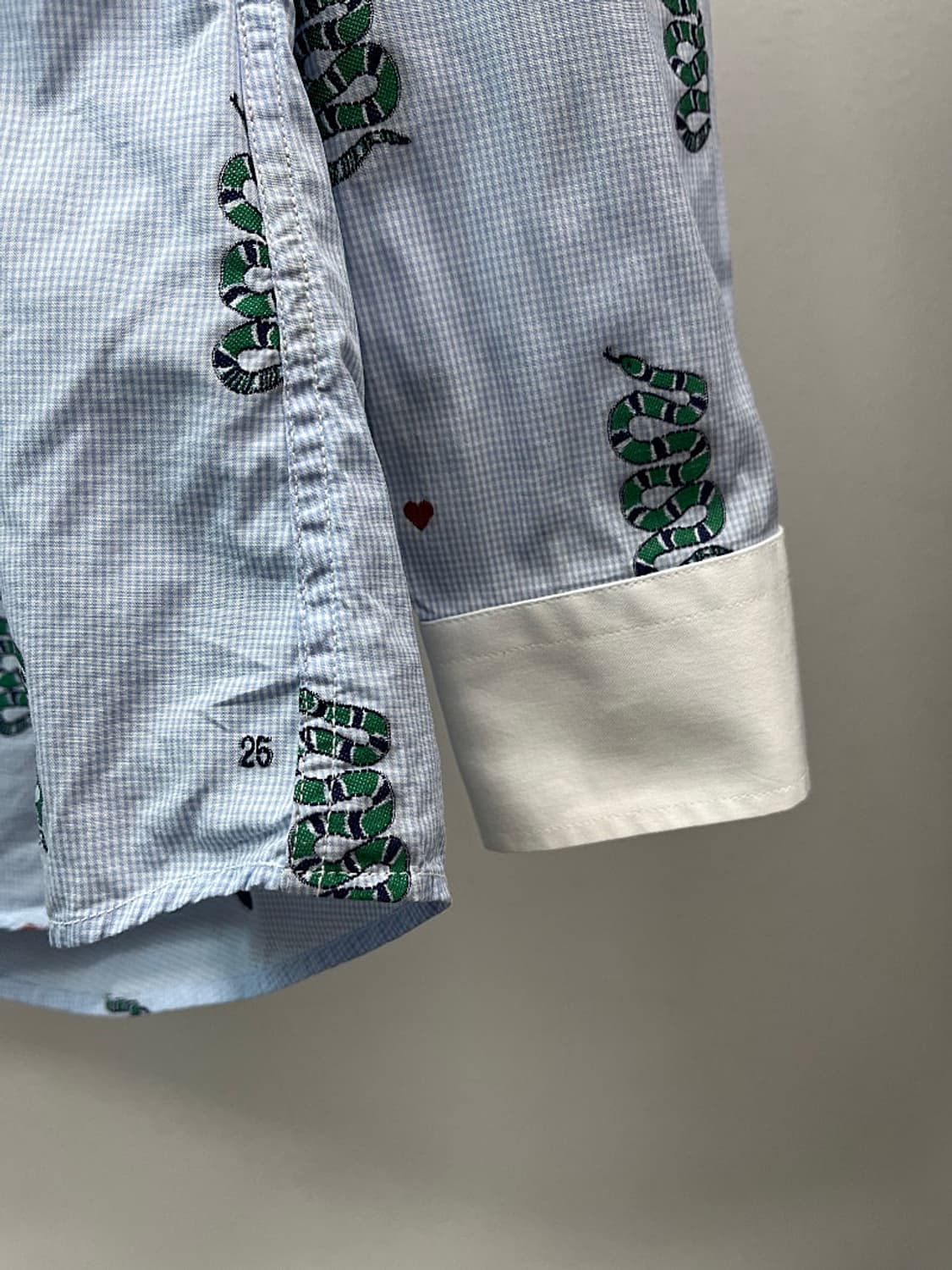 95) 구찌 스네이크 자수 셔츠 상품이미지5