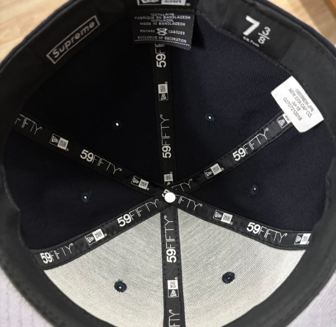 뉴에라 슈프림 모자 상품이미지3