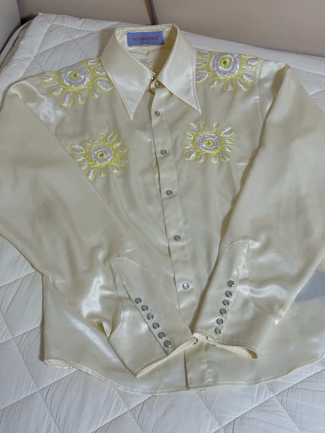 블루마블 새틴 셔츠 상품이미지1