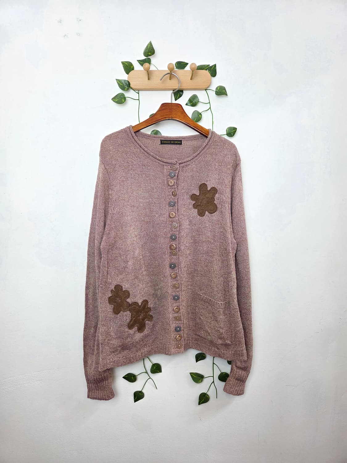 쪼로록 단추 패치 가디건 상품이미지1