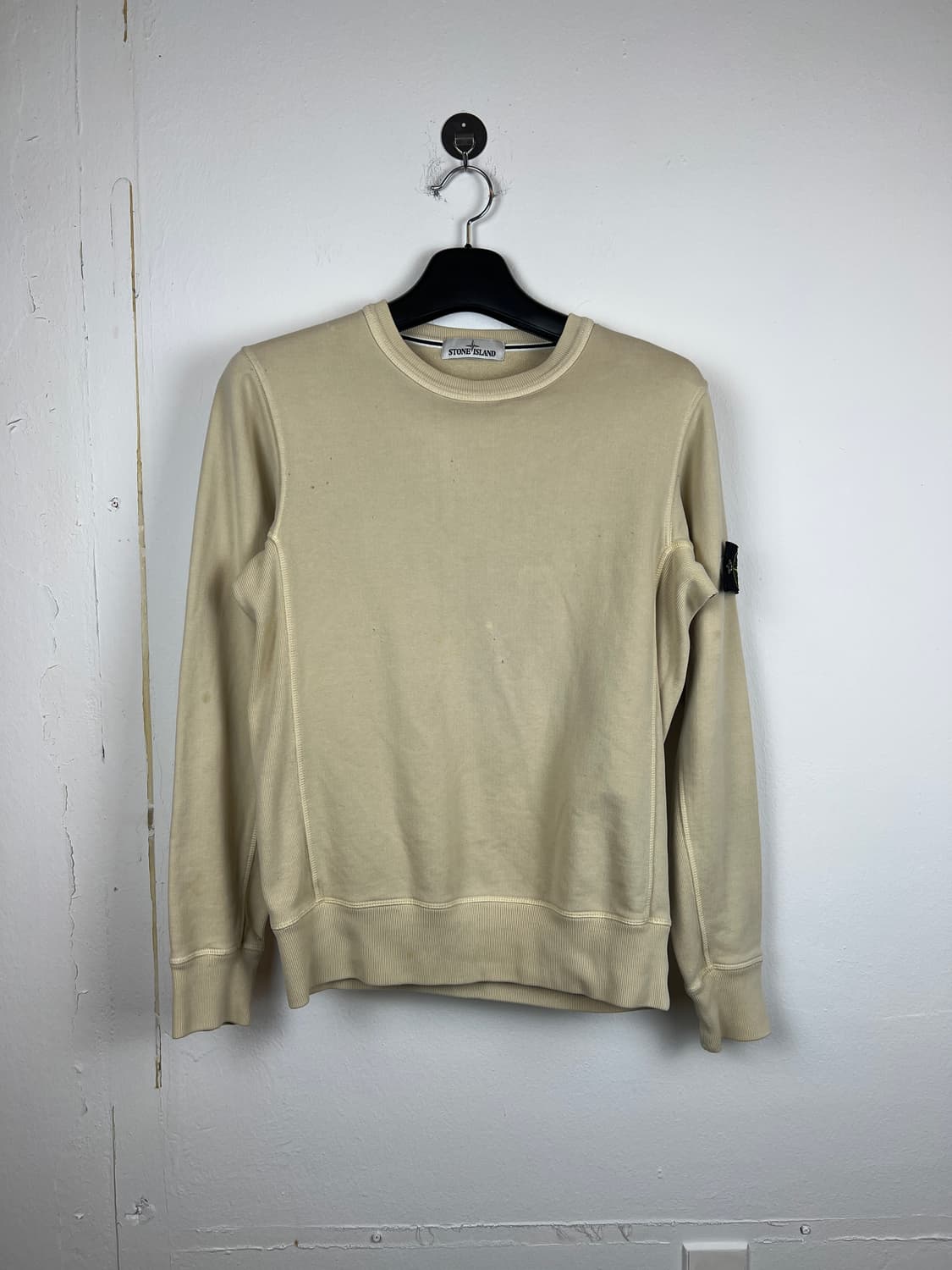 스톤아일랜드 베이지 맨투맨 S 상품이미지1