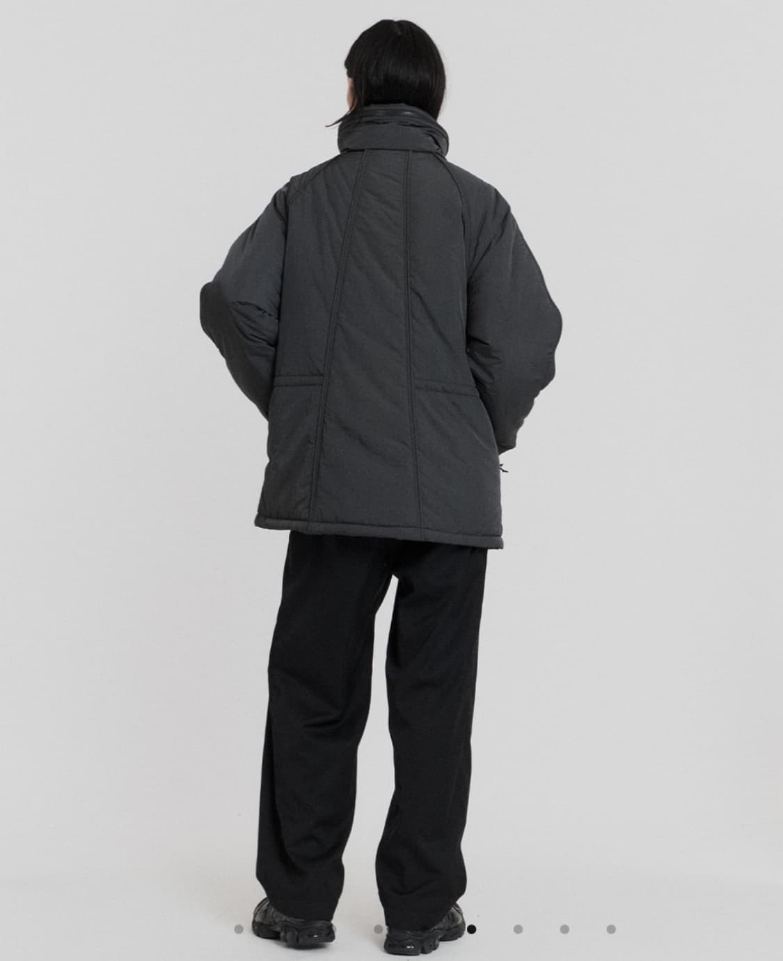 새상품)언어펙티드 패디드 파라슈트 점퍼 챠콜 상품이미지6