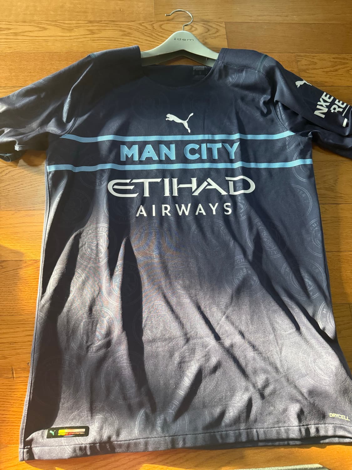 정품)맨시티 맨체스터시티 21/22 서드 어센틱 케빈 더브라위너 유니폼 상품이미지3