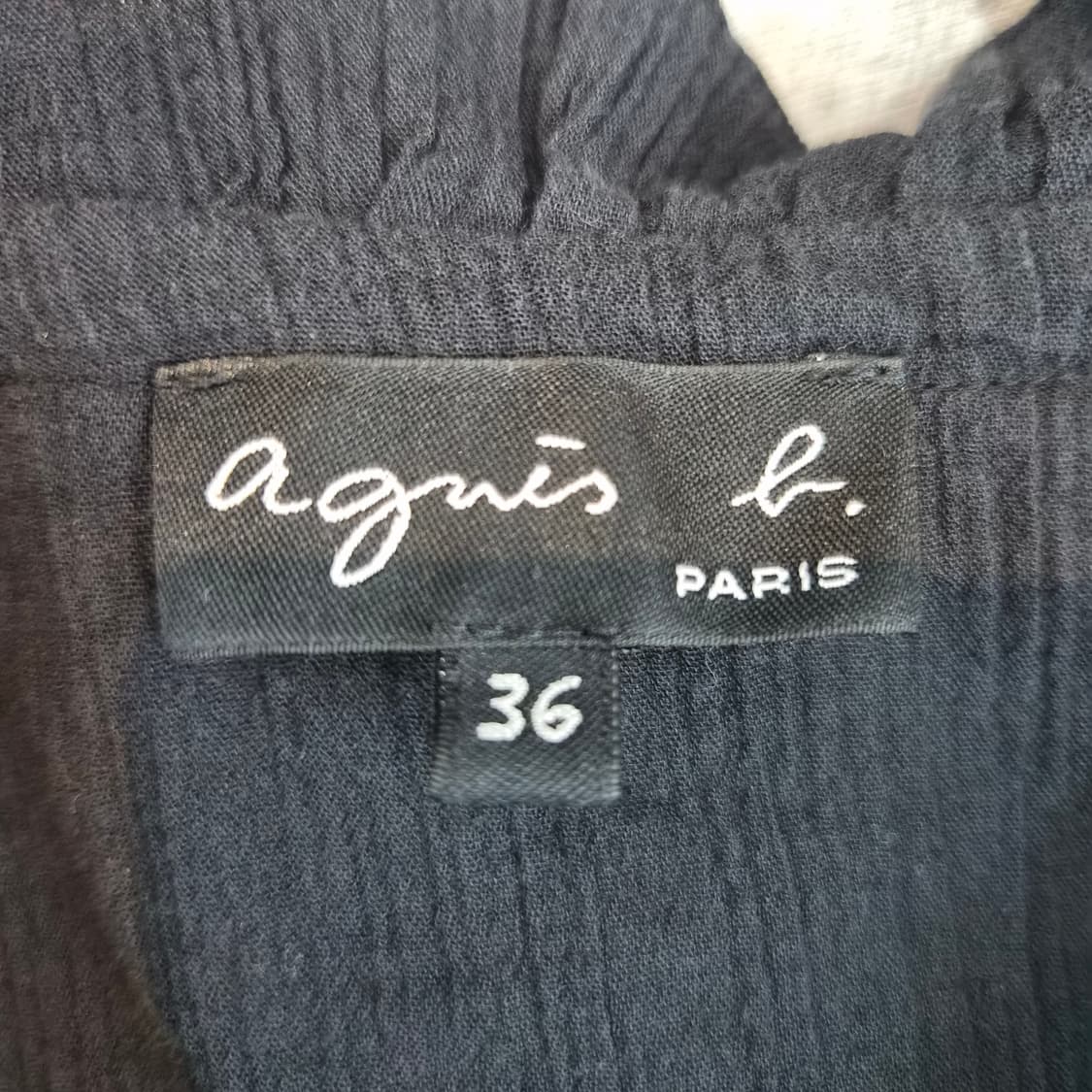agnès b. 프릴 브이넥 블랙 블라우스 상품이미지7