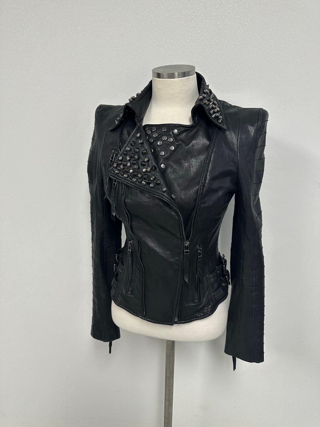 사선 디테일 레더 자켓 상품이미지3