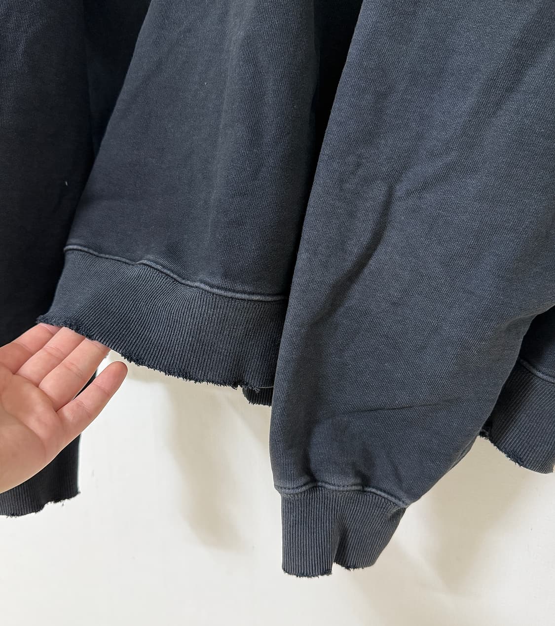 아웃사이더 디스 맨투맨 상품이미지3