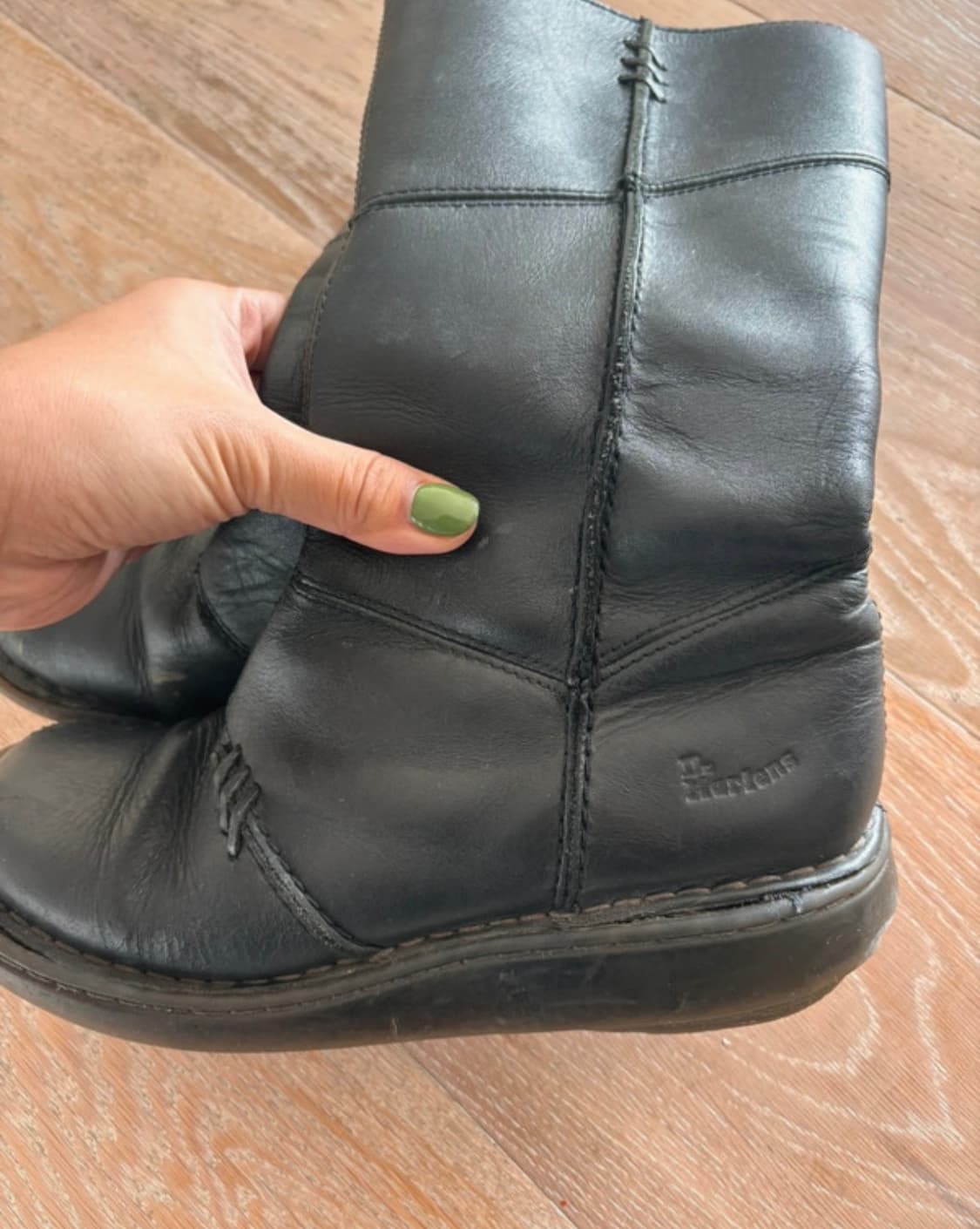 Dr. Martens Authentic Wedge Zip Mid Calf 상품이미지4