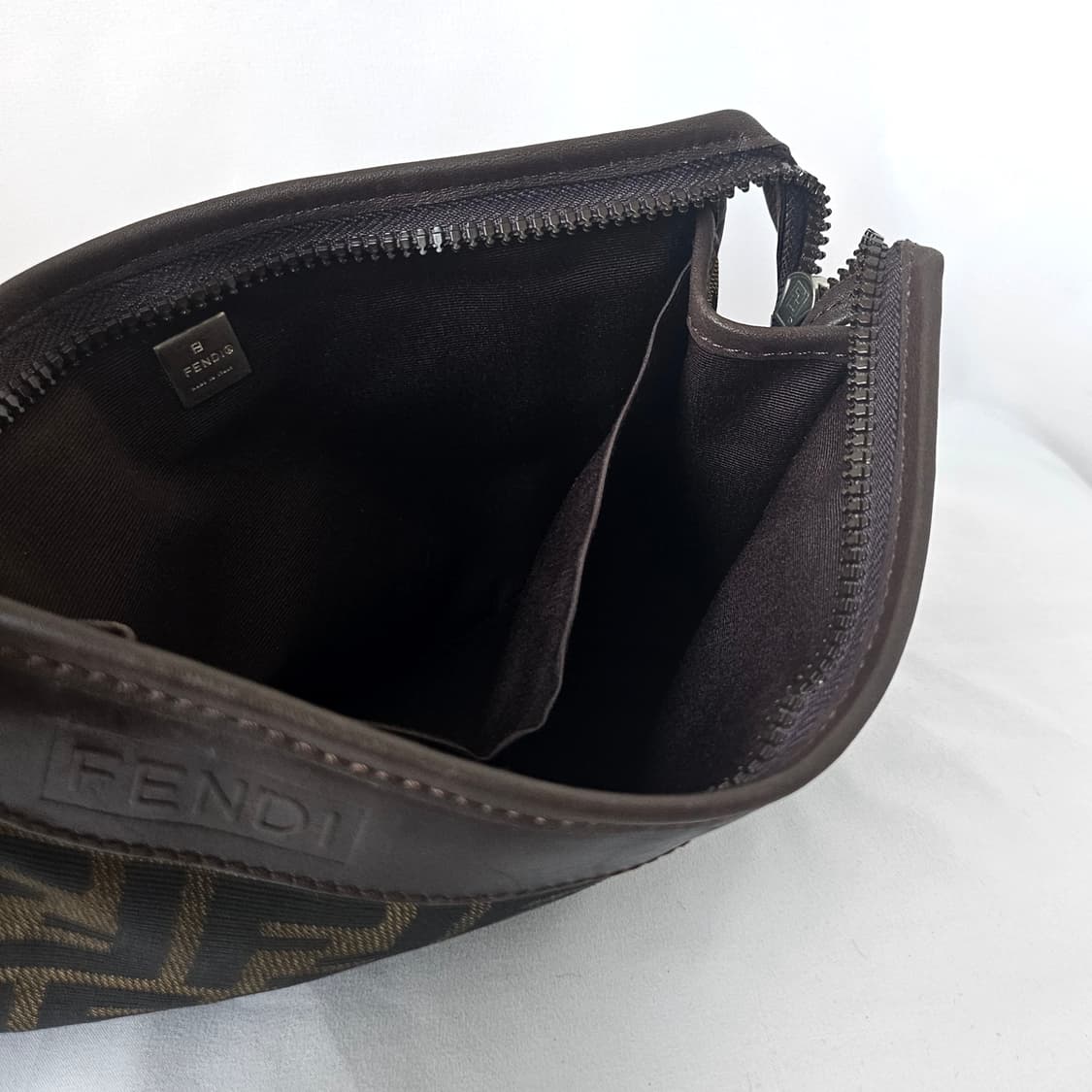 [정품 FENDI] 펜디 주카 FF로고 여성 클러치백 파우치백 상품이미지6