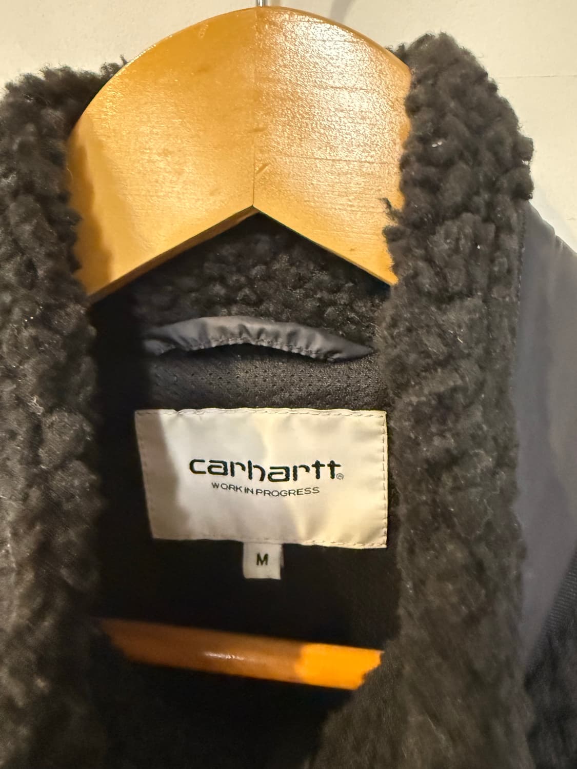 칼하트 블랙 플리스 집업 상품이미지3