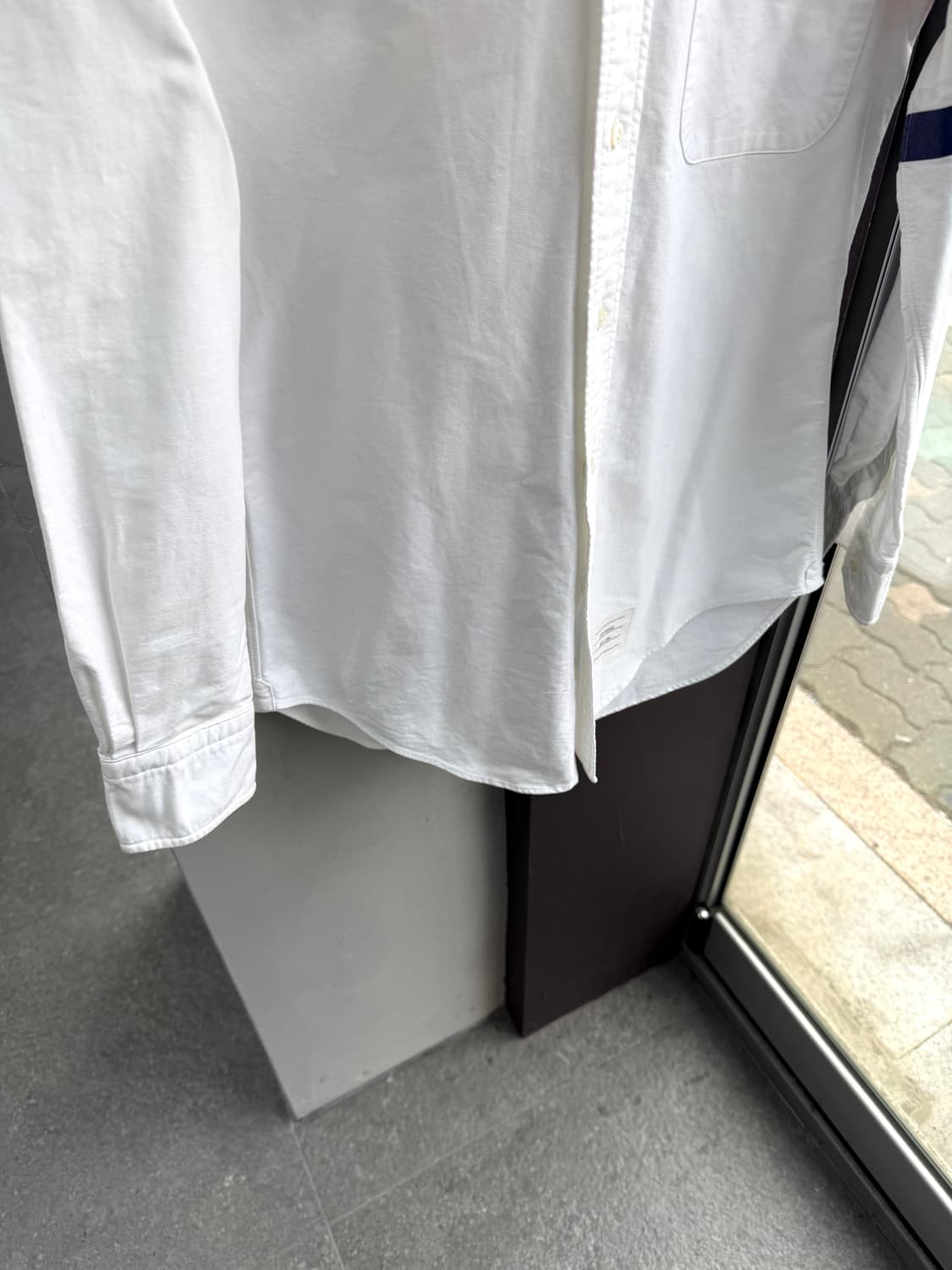 1/ 톰브라운 사선완장 옥스포드 셔츠 상품이미지4