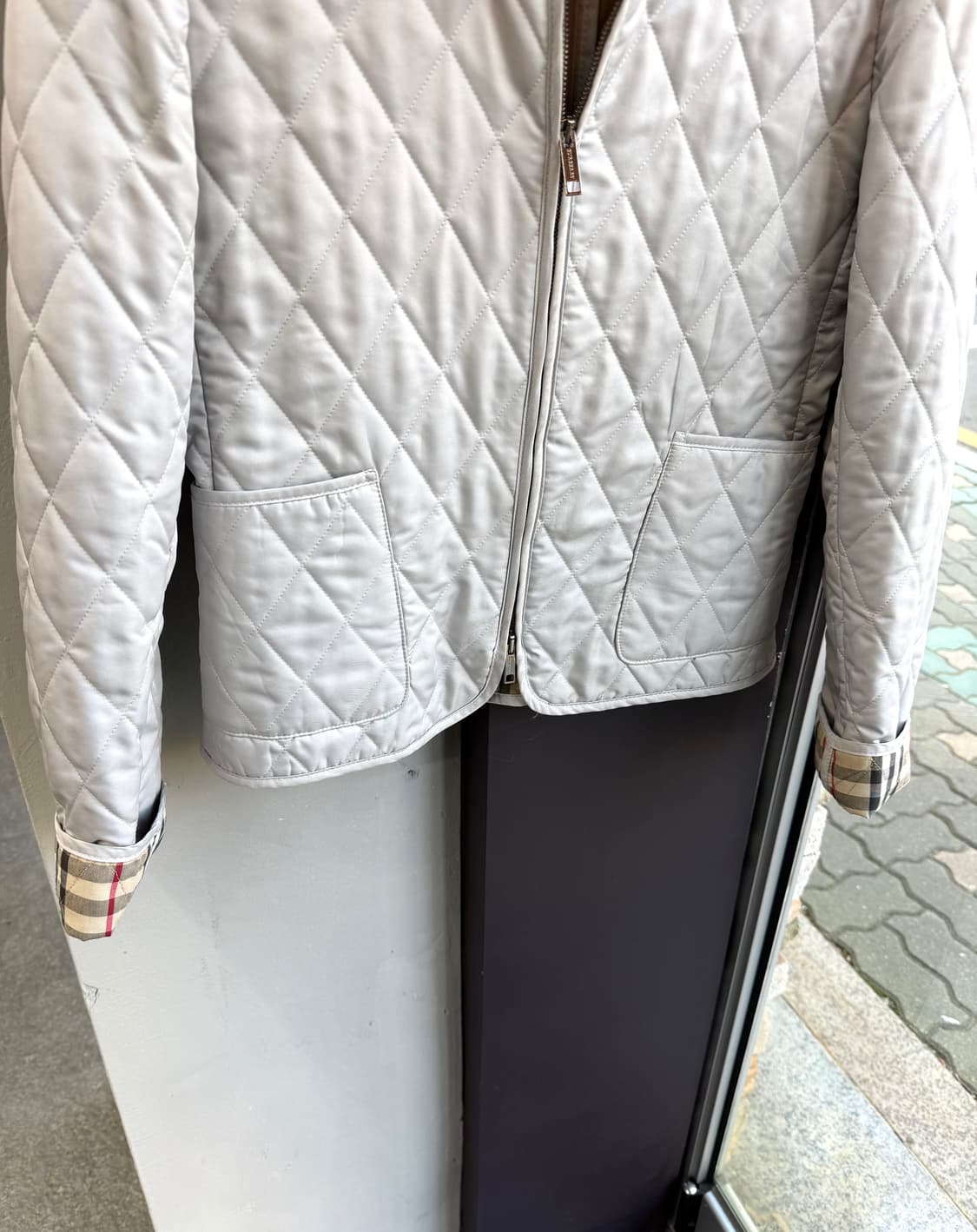 S/ 버버리 퀄팅 경량 패딩집업 자켓 상품이미지4