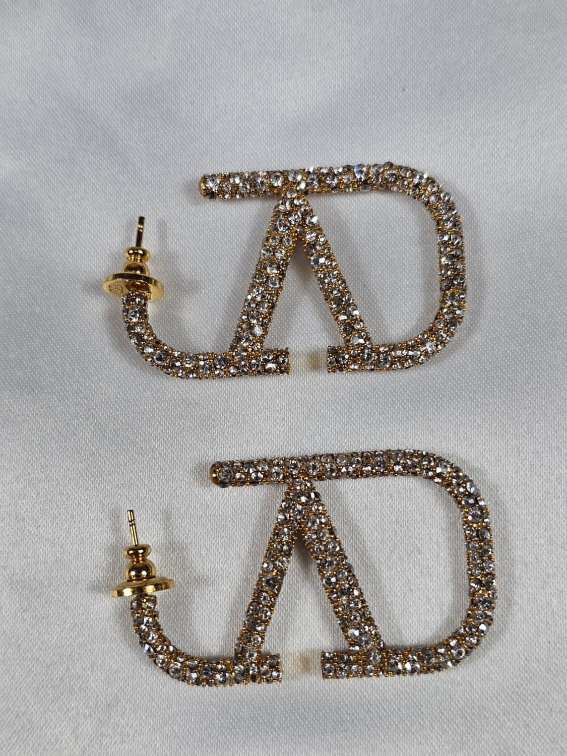 발렌티노스와로브스키v귀걸이 상품이미지1