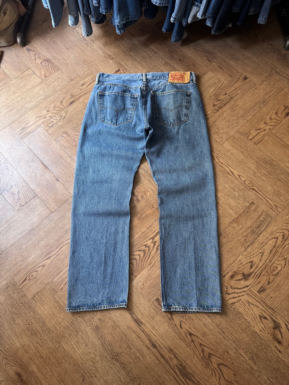 [36]리바이스 501 미디엄블루 워싱 스트레이트 데님 팬츠 상품이미지2