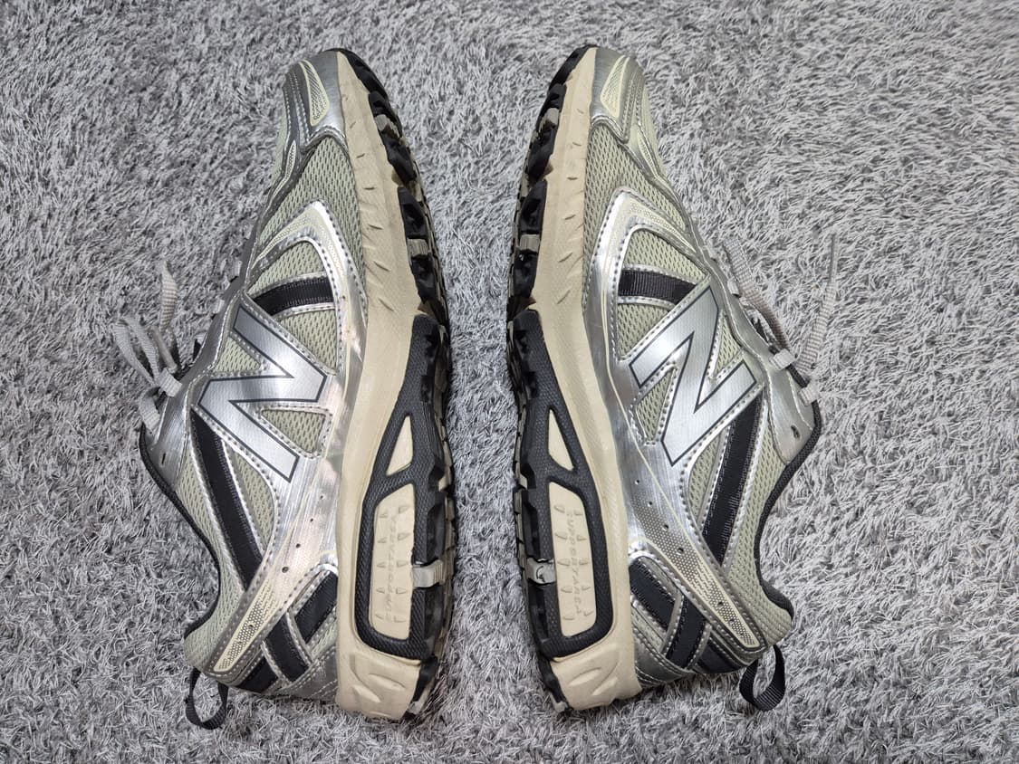 뉴발란스 410V5 2E 실버 260 상품이미지4