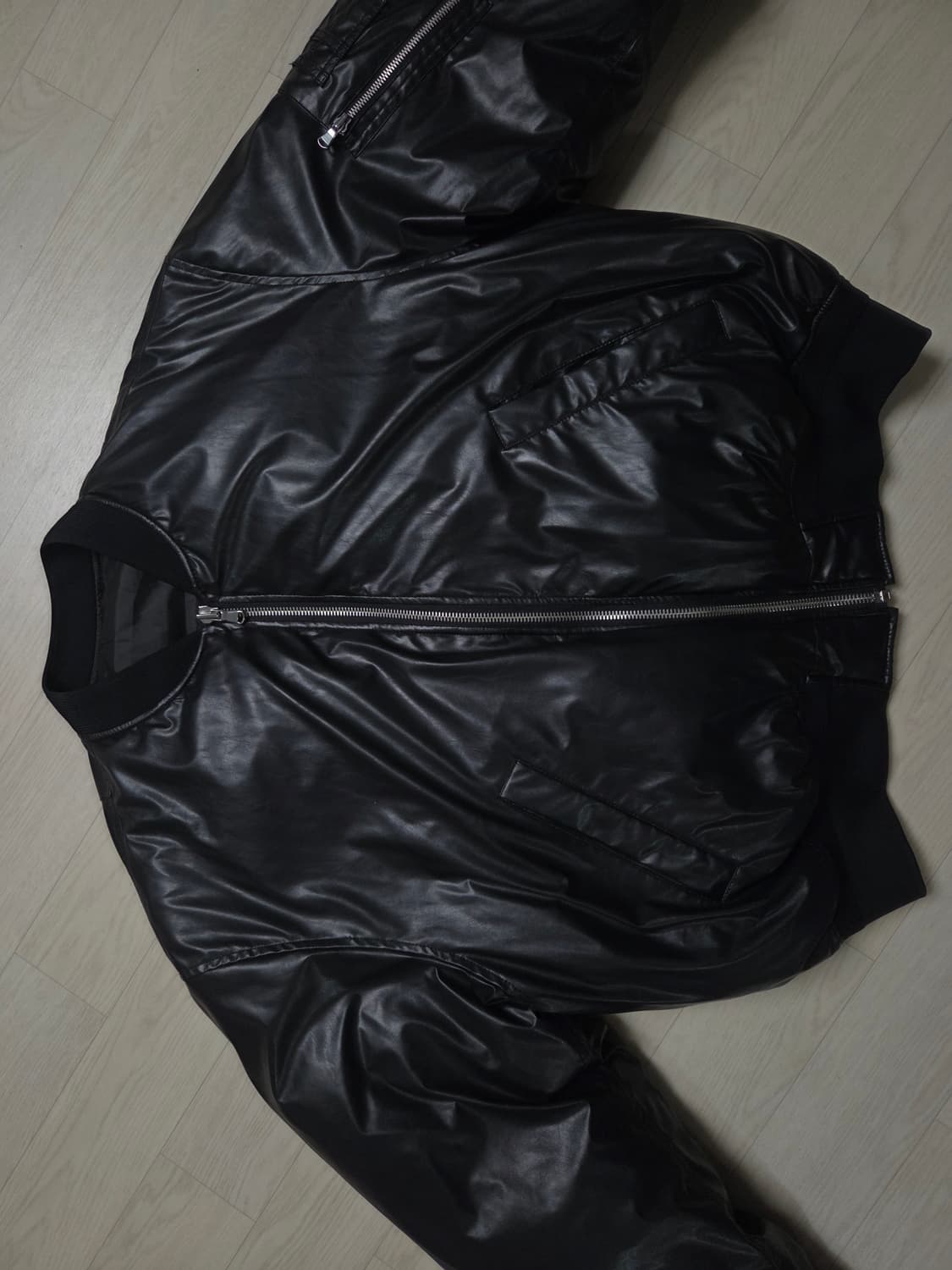 구스다운 비건레더 ma1 상품이미지2