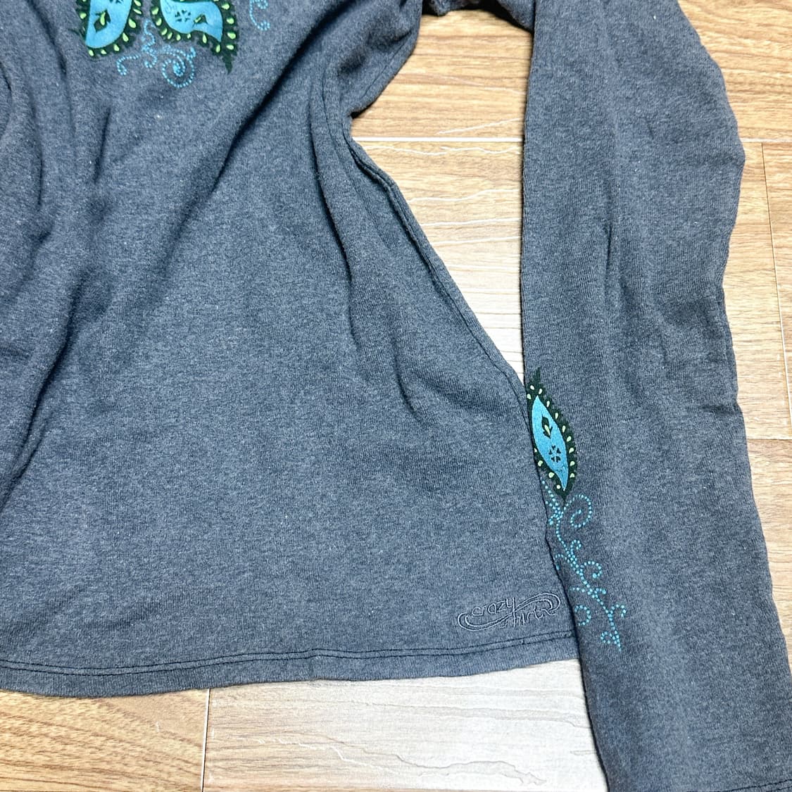 빈티지 차콜 로고 긴팔 티셔츠 오네갸루 로걀 라떼 코이세이오깔 모리걸  상품이미지2