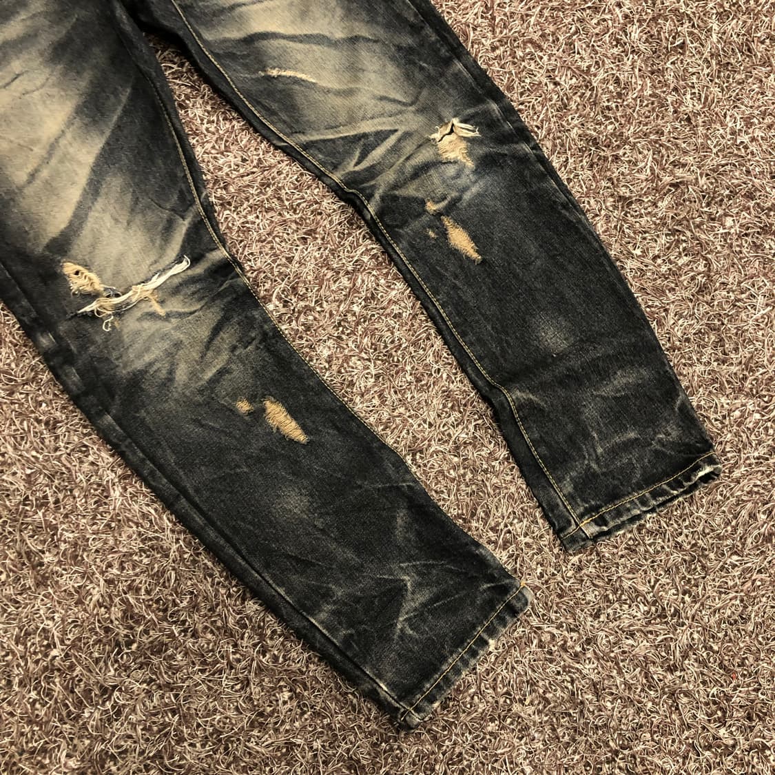 ILDF 펑크 패치 데미지 디스 워싱 데님 팬츠 상품이미지3