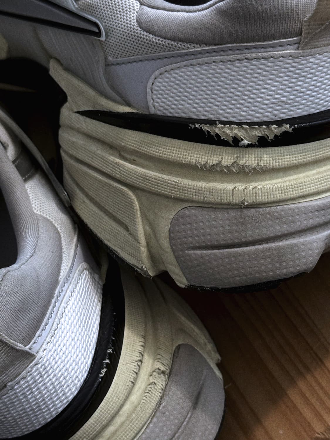 나이키 V2K 런 상품이미지3