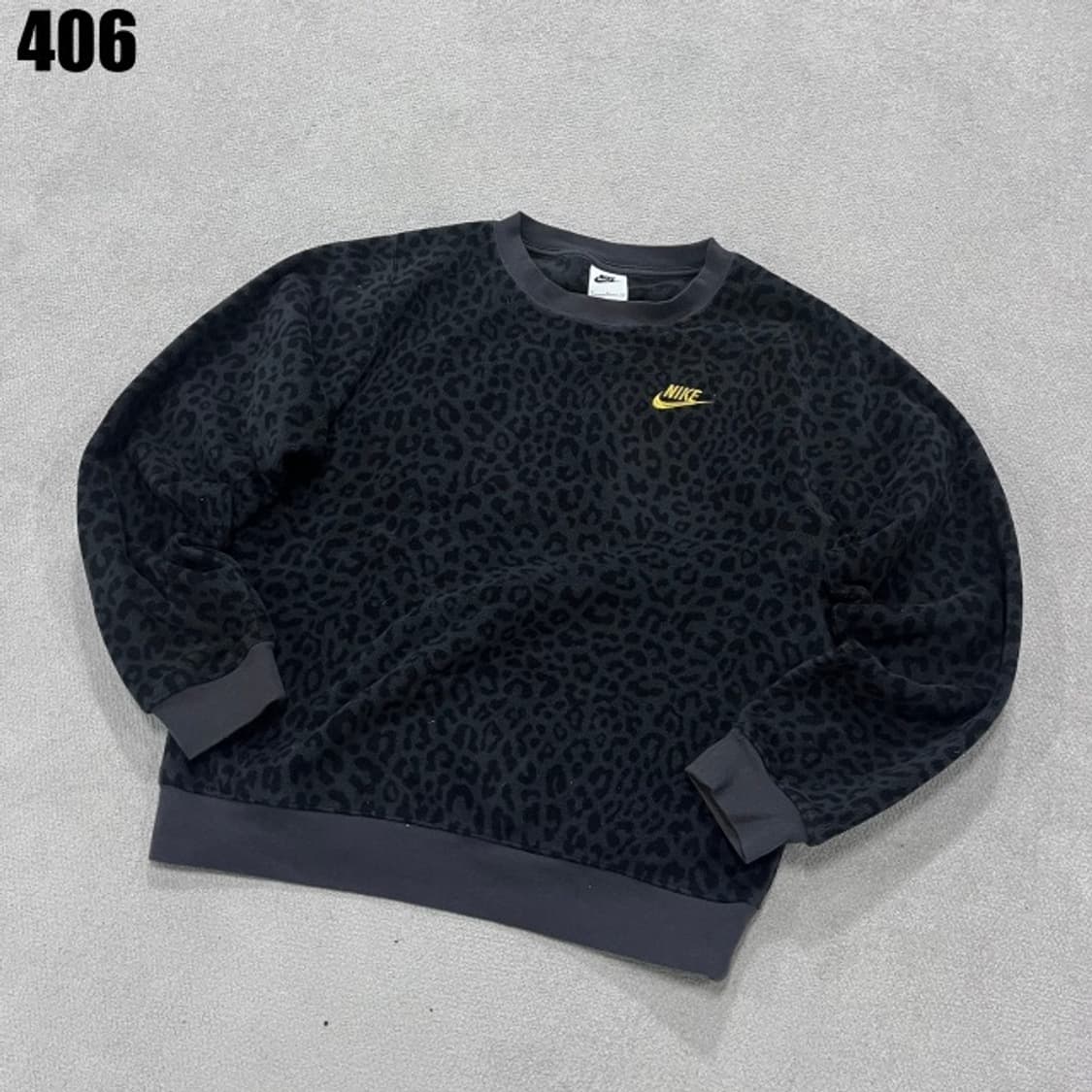 나이키 레오파드 맨투맨 상품이미지1