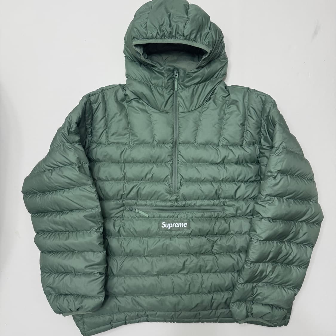 슈프림 마이크로 패딩 올리브 23fw L 상품이미지4