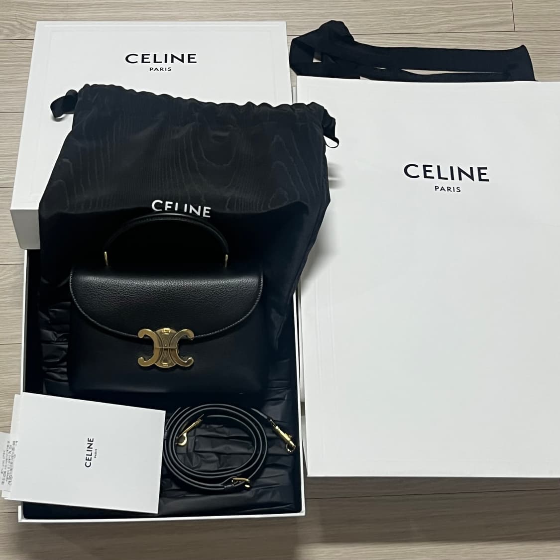 정품) 셀린느 틴니노백 카프스킨 상품이미지1