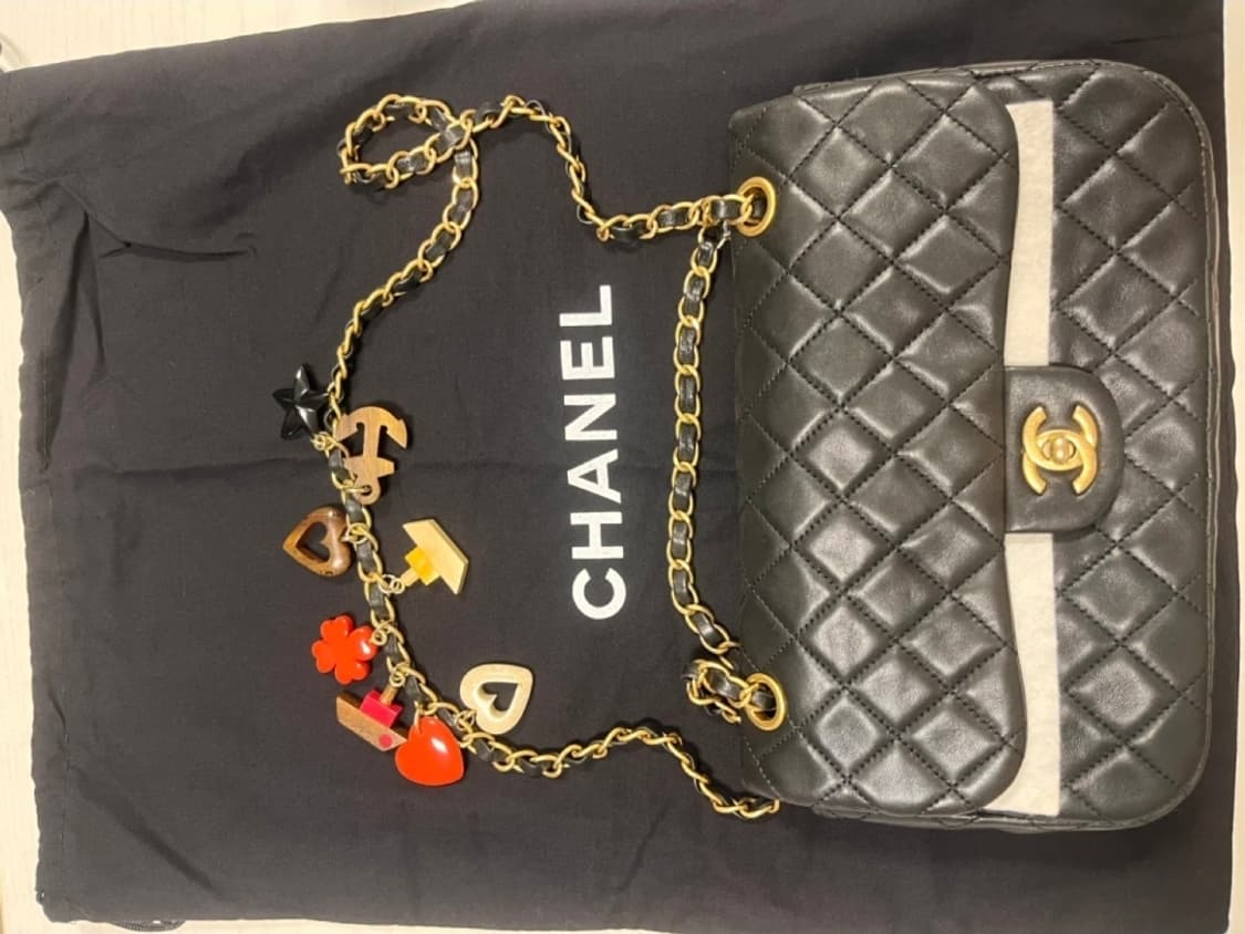 정품/풀셋] 샤넬 14번대 발렌타인 참 한정판 클래식 플랩백 (미디엄) 상품이미지2