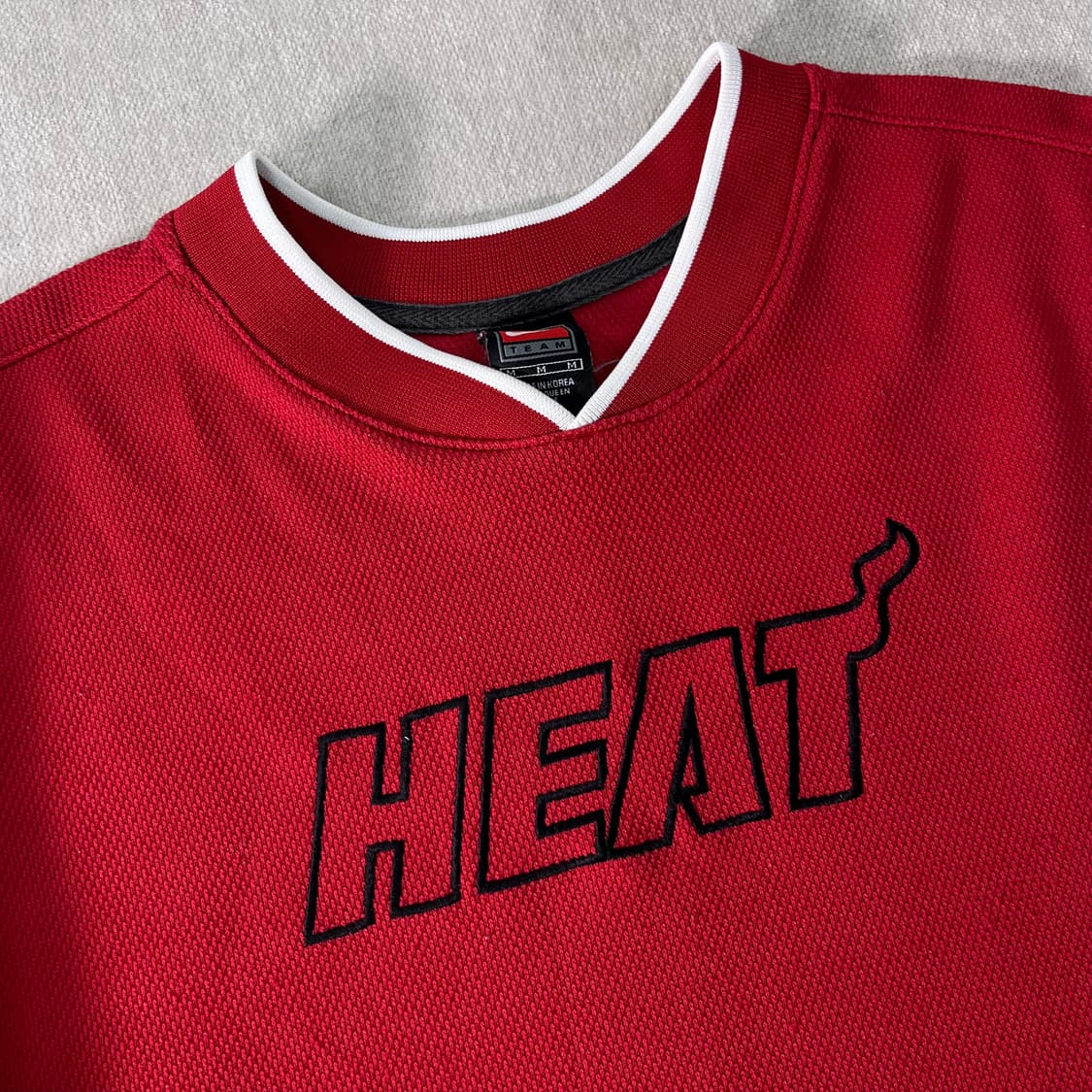 100 나이키 NBA 마이애미 히트 긴팔 스웻셔츠 상품이미지2