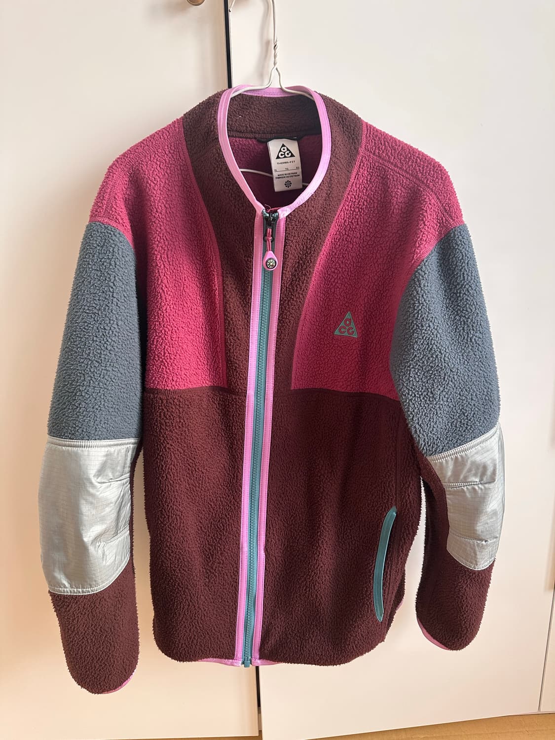 나이키 ACG 플리스 멀티 컬러 자켓 울프트리 악티울프 써마핏플리스풀집 상품이미지1