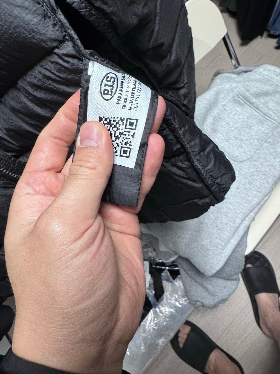 파라점퍼스 링 다운 자켓 블랙 - 23FW 상품이미지3