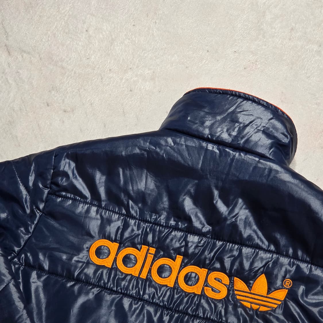 아디다스 네이비 배색 패디드 누빔 점퍼 상품이미지5
