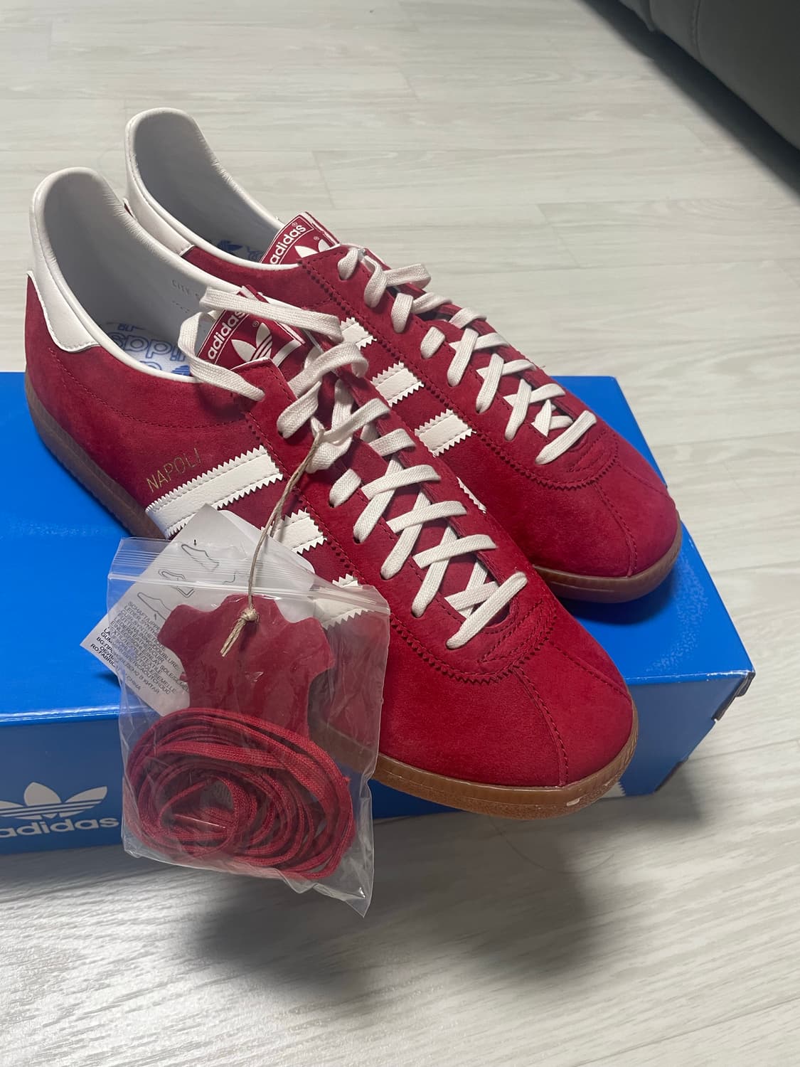 아디다스 시티 나폴리 us11 290 새상품 한정 상품이미지5