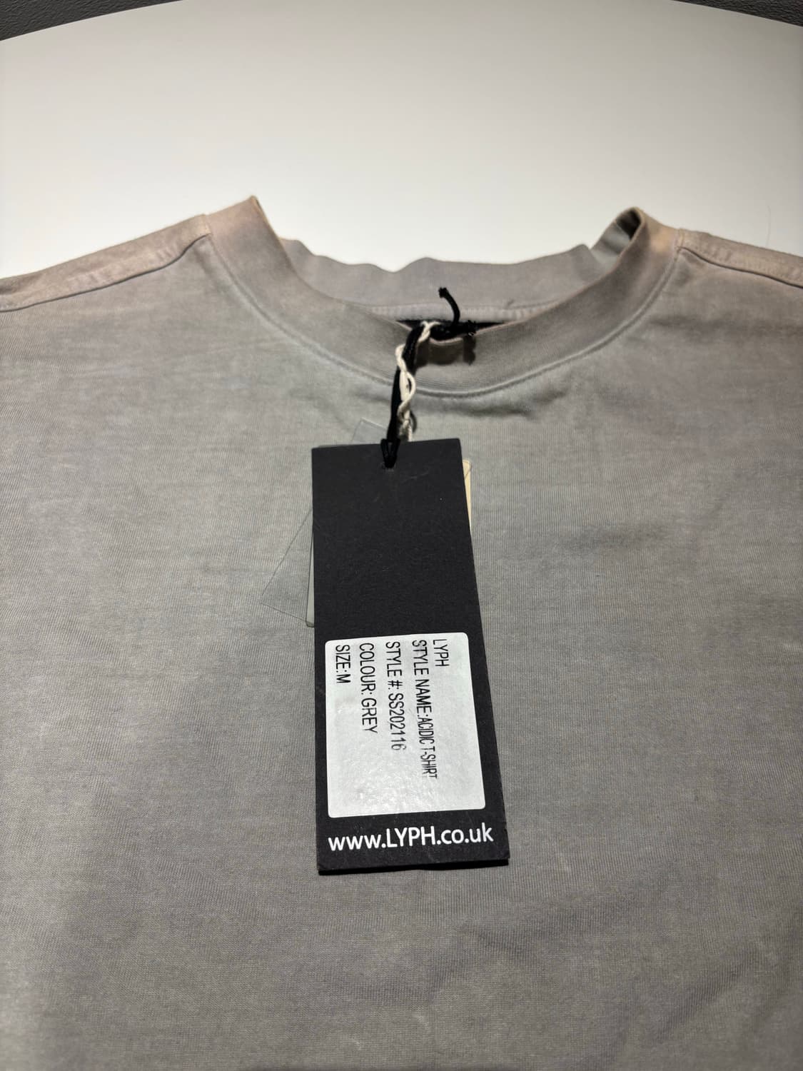 (미착용/떨이) LYPH 그레이 로봇 프린팅 반팔 티셔츠 M 상품이미지2