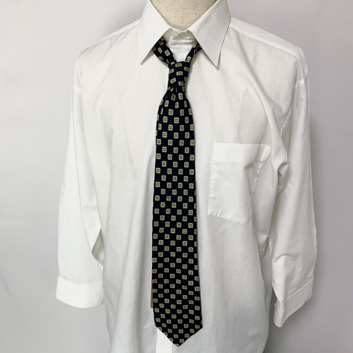 생로랑 빈티지 패턴 넥타이 다크 네이비 입생로랑 상품이미지1