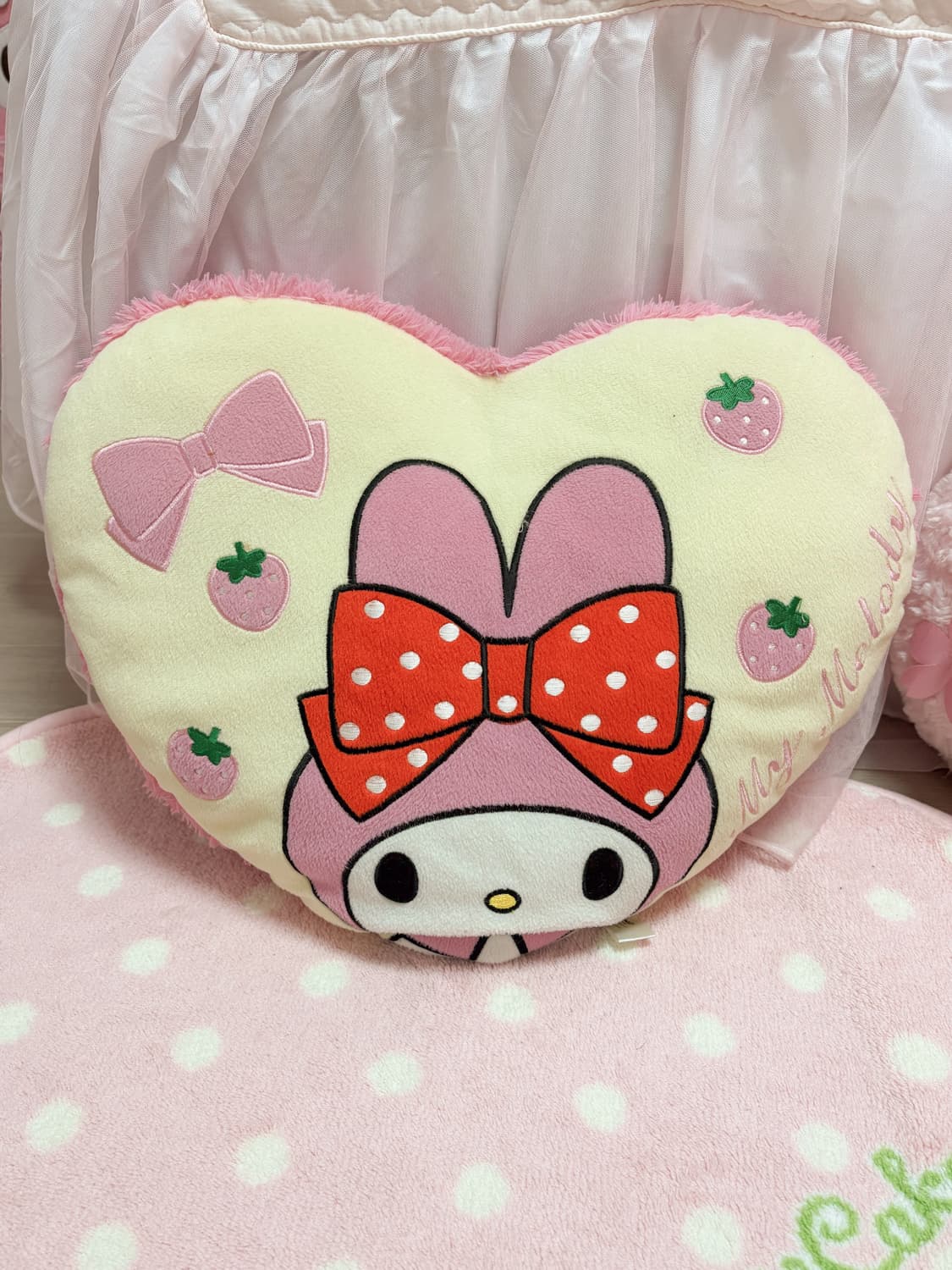 마이멜로디 하트 쿠션 로즈보아 방꾸 히메갸루 라떼갸루 리즈리사 베개 상품이미지1