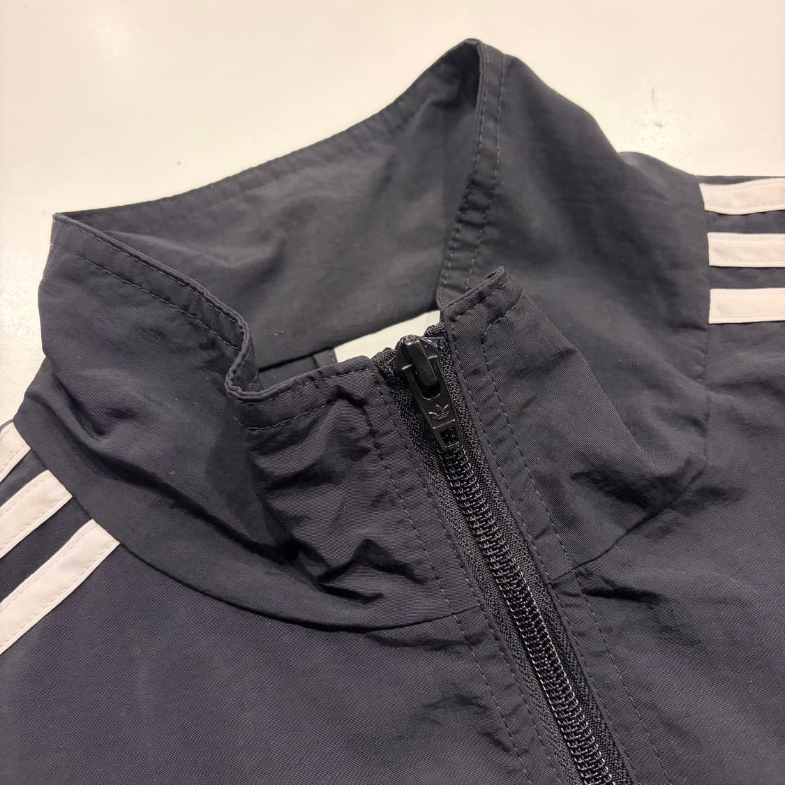 [M] 아디다스 글로버 블랙/화이트 바람막이 자켓 B713 상품이미지4