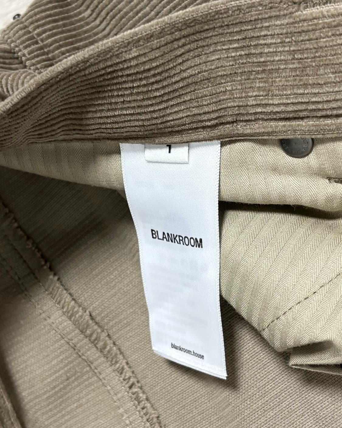 [1]블랭크룸 25FW 코듀로이 팬츠 우드베이지 상품이미지8