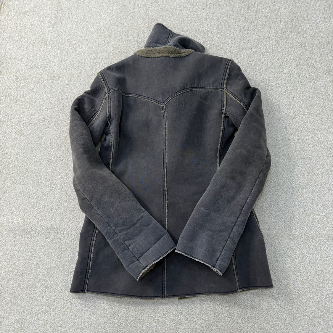 [S] 디젤 여성 빈티지 워싱 무스탕 0107T1 상품이미지2