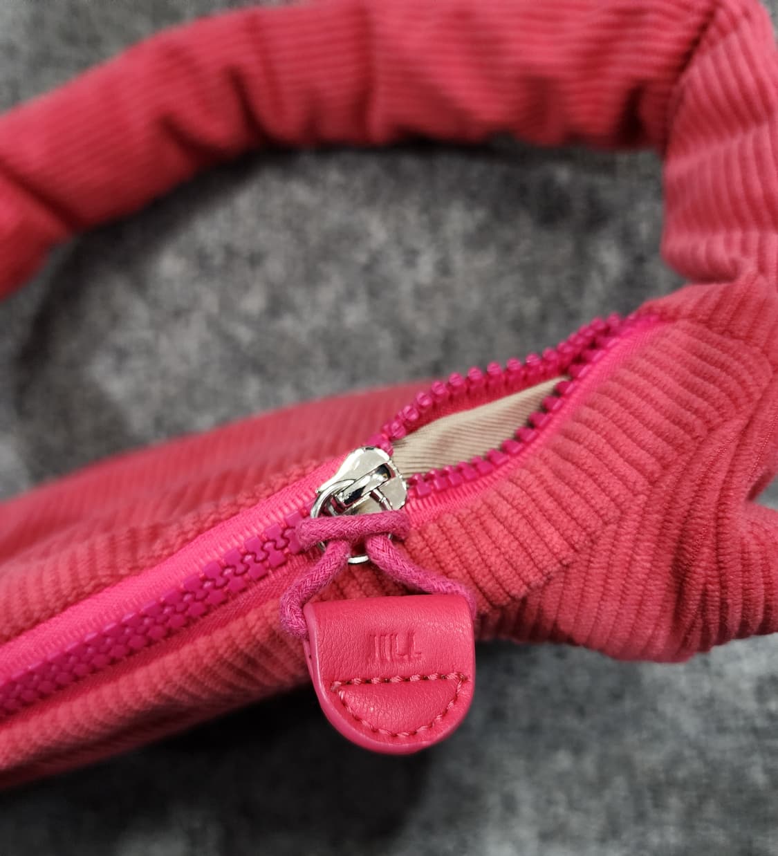 질바이질스튜어트 코듀로이 하프문 바게트백 골덴 가방 상품이미지7