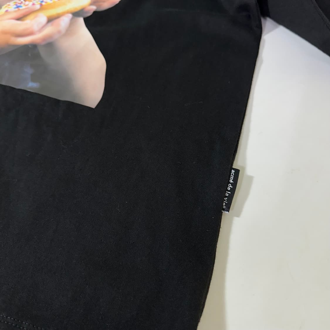 택달린새것 2 L 아크메드라비 블랙 베이비프린팅 오버핏 반팔티 상품이미지3