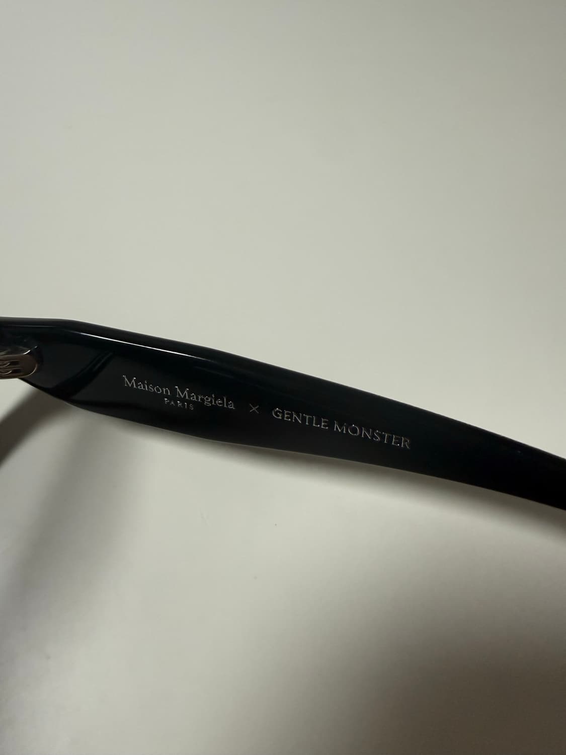 젠틀 몬스터 x 메종 마르지엘라 MM114 블랙 클리어 상품이미지8