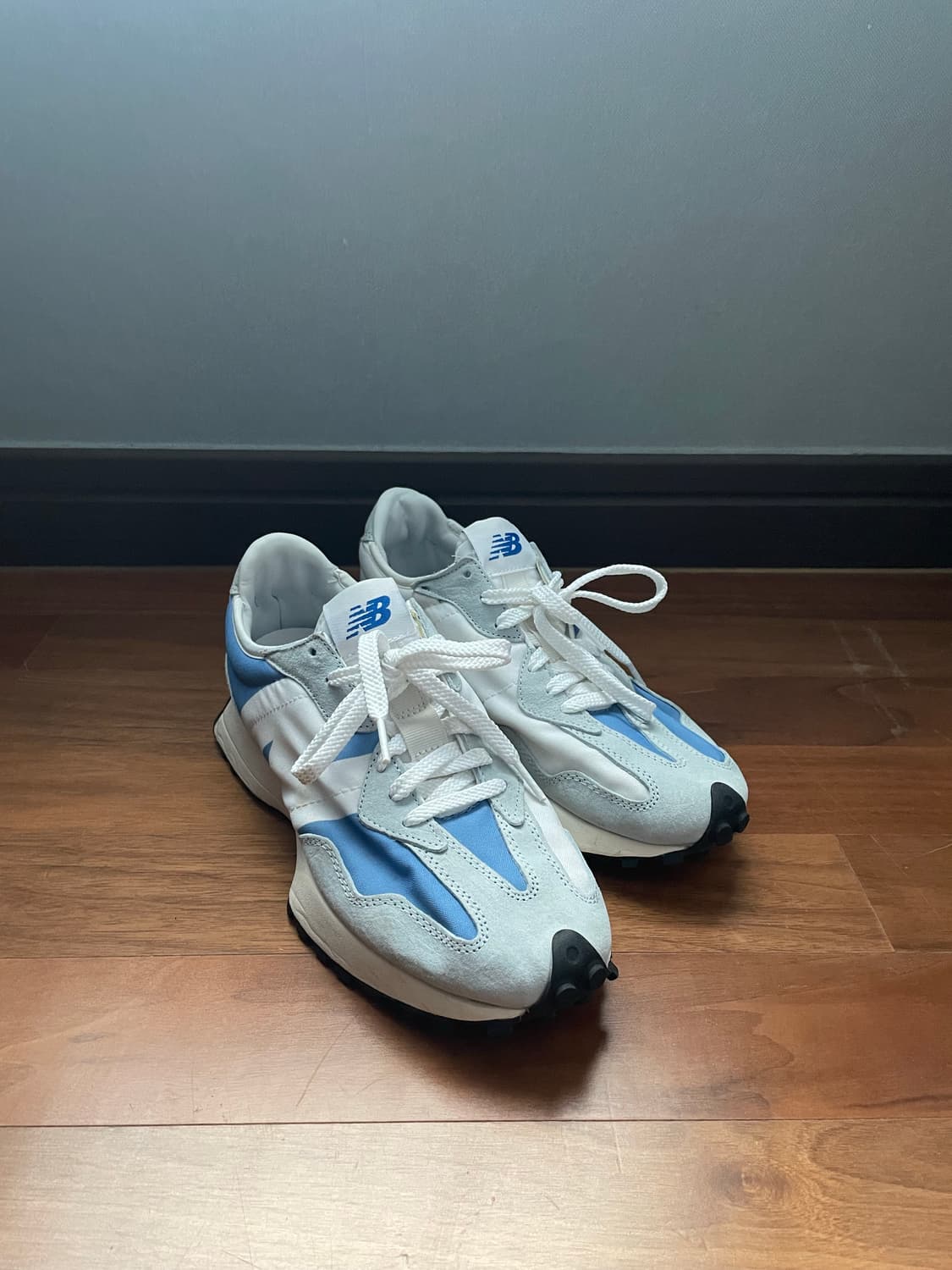 뉴발란스 327  상품이미지2