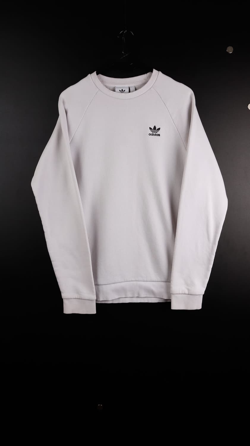 아디다스 로고 자수 맨투맨 상품이미지1