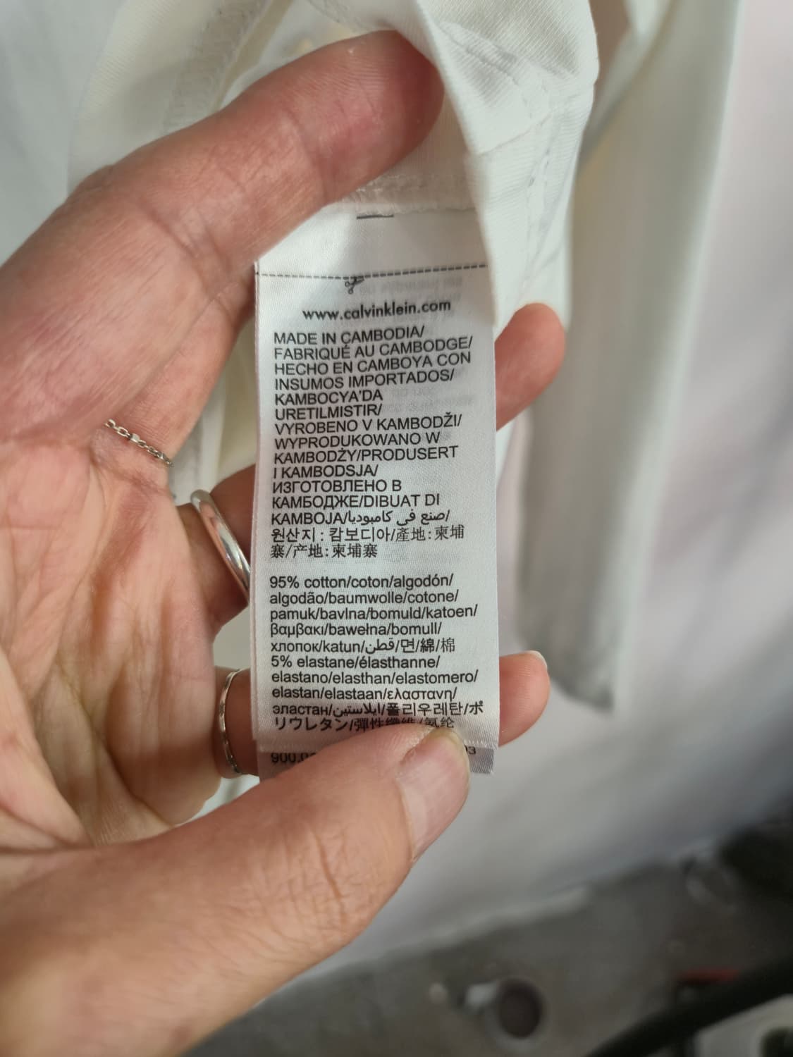 캘빈클라인 화이트 CK 로고 긴팔 티셔츠 상품이미지5