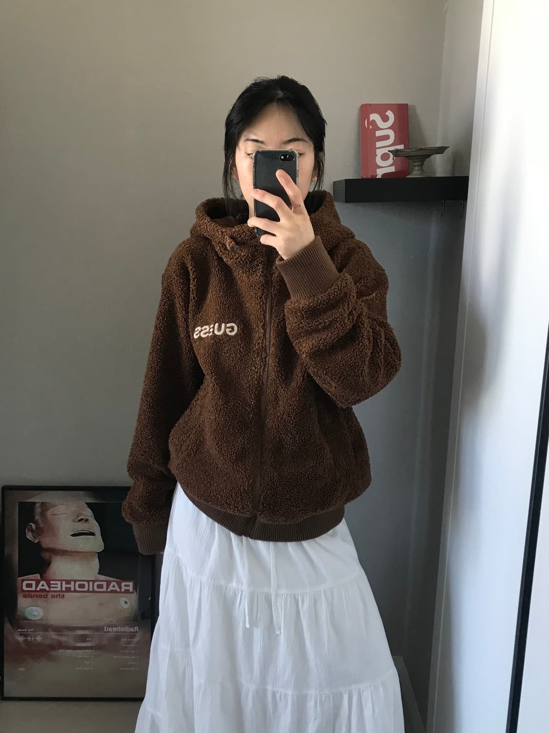 게스 자수로고 브라운 플리스 후드집업 상품이미지1