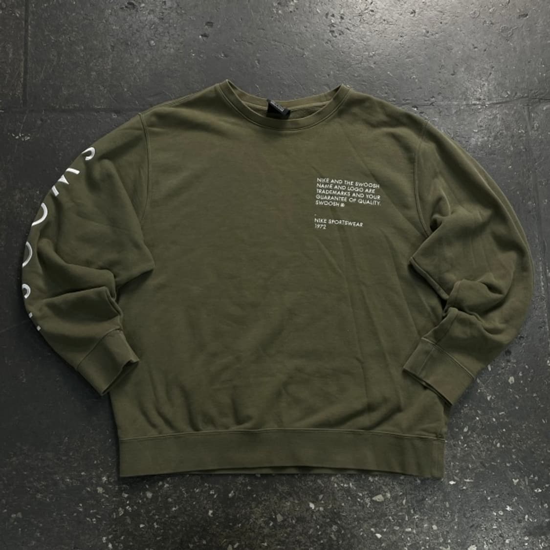 105 나이키 맨투맨 상품이미지1