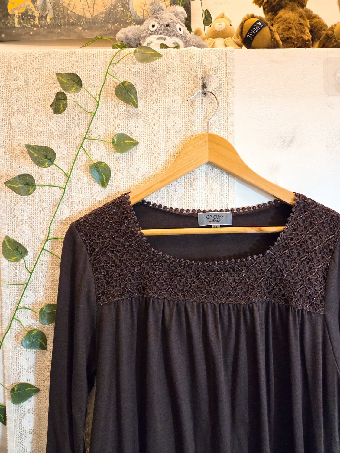 브라운 레이스 디테일 슬리브 상품이미지2