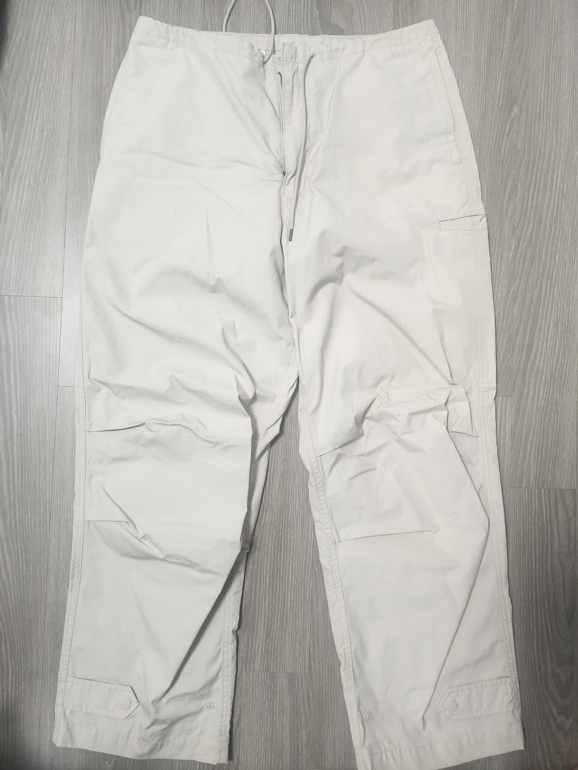 유니클로 파라슈트 팬츠 L 상품이미지1