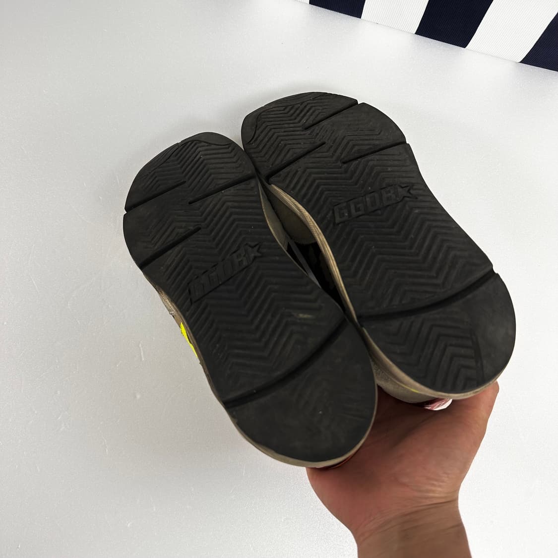 골든구스 러닝 카모 스니커즈 형광 스타 빈티지 41사이즈 상품이미지9